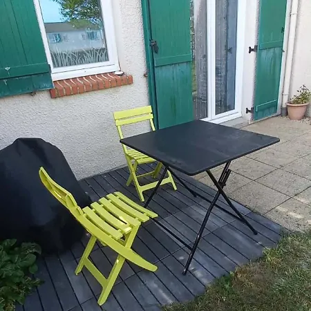 Casa de Férias Maison Calme Equipee Avec Jardin 2 Coëx